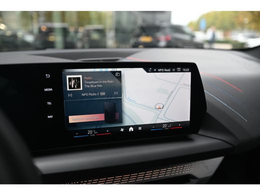 BMW 1 Serie 120 M Sport Automaat / Sportstoelen / Achteruitrijcamera / M Adaptief onderstel / Adaptieve LED /... ActivLease financial lease