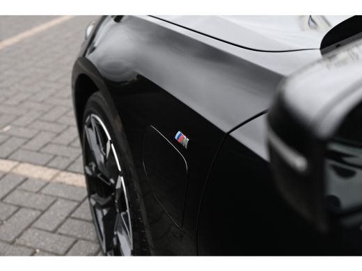 BMW 3 Serie Touring 330e xDrive M Sport Automaat / Panoramadak / Trekhaak / Sportstoelen / Achteruitrijcamera... ActivLease financial lease