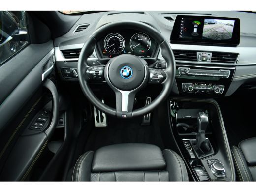 BMW X2 xDrive25e M-Sport Goldplay Pano ACC HUD Camera M-zetels ActivLease financial lease
