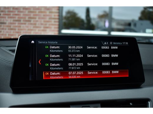 BMW X2 xDrive25e M-Sport Goldplay Pano ACC HUD Camera M-zetels ActivLease financial lease