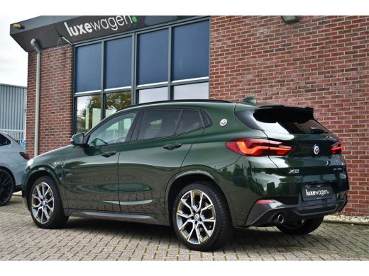 BMW X2 xDrive25e M-Sport Goldplay Pano ACC HUD Camera M-zetels ActivLease financial lease