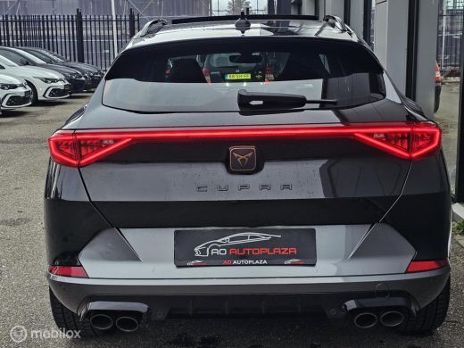 CUPRA Formentor 2.0 TSI 4DRIVE 310 PK Panorama/Beats/Memory/Keyless ActivLease financial lease