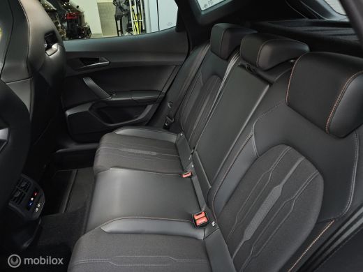 CUPRA Formentor 2.0 TSI 4DRIVE 310 PK Panorama/Beats/Memory/Keyless ActivLease financial lease