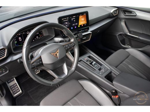 CUPRA Leon 1.4 e-Hybrid VZ 245 PANO CAMERA ACC Sfeerverlichting ActivLease financial lease