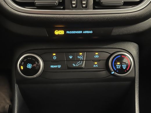 Ford Fiesta 1.0 EcoBoost Connected | Navi | Draadloze telefoonlader | All season banden || Afneembare Trekhaa... ActivLease financial lease