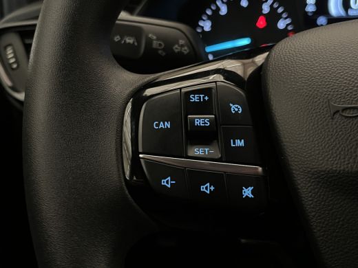 Ford Fiesta 1.0 EcoBoost Connected | Navi | Draadloze telefoonlader | All season banden || Afneembare Trekhaa... ActivLease financial lease