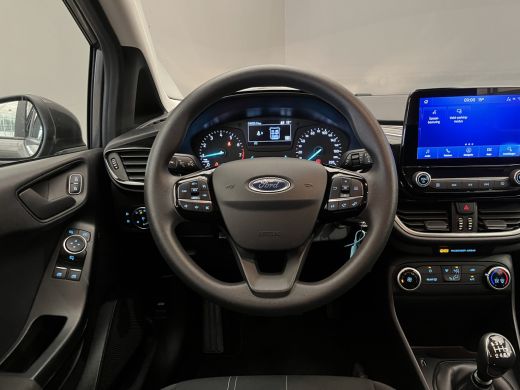 Ford Fiesta 1.0 EcoBoost Connected | Navi | Draadloze telefoonlader | All season banden || Afneembare Trekhaa... ActivLease financial lease