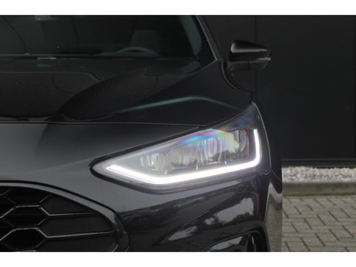 Ford Focus 1.0 EcoBoost Hybrid ST Line X Panoramadak | Adatieve cruise | Nieuw model | Camera | Full LED | E... ActivLease financial lease