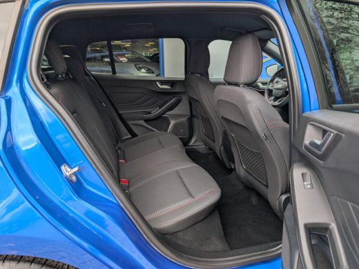 Ford Focus 1.0 EcoBoost ST Line Business 125pk | Winter Pack | Adap. Cruise | Carplay | Keyless | 1e Eigenaa... ActivLease financial lease