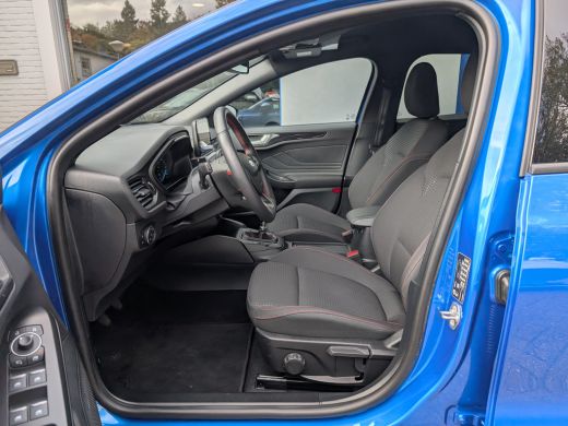 Ford Focus 1.0 EcoBoost ST Line Business 125pk | Winter Pack | Adap. Cruise | Carplay | Keyless | 1e Eigenaa... ActivLease financial lease