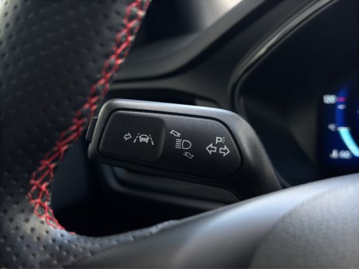 Ford Focus 1.0 Hybrid ST Line | Apple Carplay | Cruise Control | Navigatie | 17 inch ActivLease financial lease