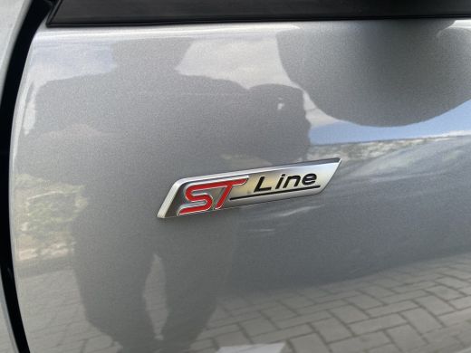 Ford Kuga 2.5 225PK PLUG-IN HYBRID ST-Line | STOEL STUUR EN VOORRUITVERWARMING| CAMERA| DAB| NAVIGATIE| CLI... ActivLease financial lease