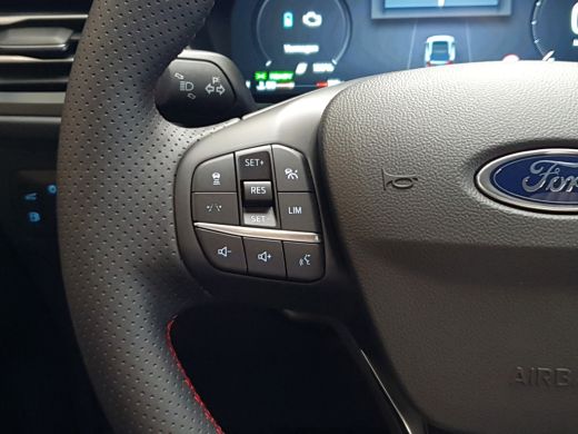 Ford Kuga 2.5 PHEV ST-Line X | Black Pack | Trekhaak | 20 inch | Pano ActivLease financial lease