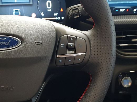 Ford Kuga 2.5 PHEV ST-Line X | Black Pack | Trekhaak | 20 inch | Pano ActivLease financial lease