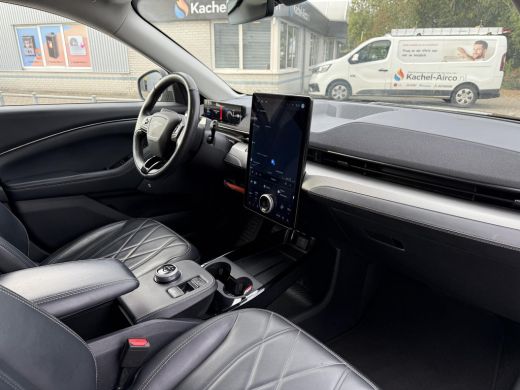 Ford Mustang Mach-E Mach-E RWD 75 kWh | Trekhaak | B&O Sound | 360 Camera | ActivLease financial lease