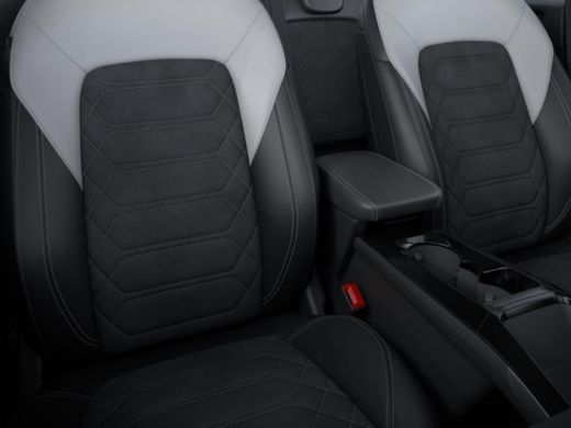 Ford Puma Gen-E Premium 44 kWh | Achteruitrijcamera | Airco (automatisch) | Cruise control ActivLease financial lease