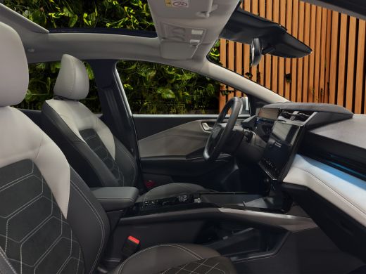 Ford Puma Gen-E Premium 44 kWh | Achteruitrijcamera | Apple Carplay/Android Auto|telefoonintegratie premium | Cru... ActivLease financial lease