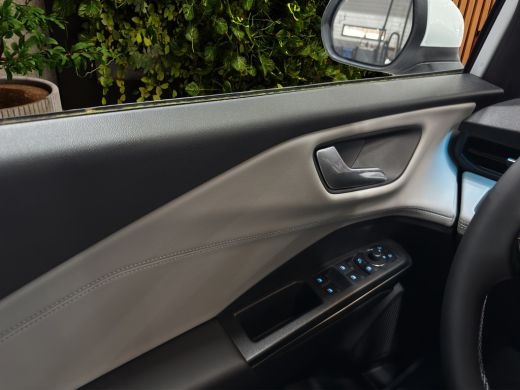 Ford Puma Gen-E Premium 44 kWh | Achteruitrijcamera | Apple Carplay/Android Auto|telefoonintegratie premium | Cru... ActivLease financial lease