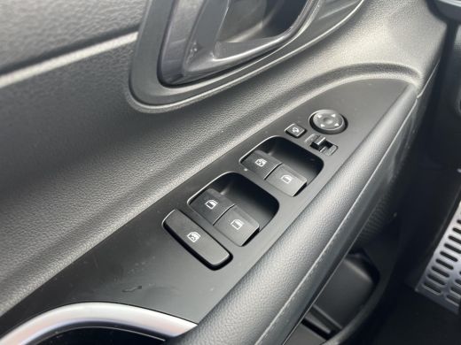 Hyundai Bayon 1.0 T-GDI Premium Sky | Rijklaarprijs dus GEEN afleverkosten! | Zonnedak | Apple CarPlay/Android ... ActivLease financial lease