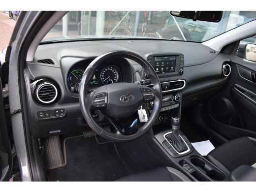 Hyundai Kona 1.6 GDI HEV Comfort | Trekhaak | Apple CarPlay | Camera | ACC ActivLease financial lease