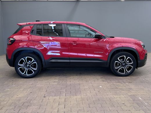 Jeep Avenger Summit 54 kWh LED | Climate | Cruise | LMV | Camera |  | 11 kW lader | Achteruitrijcamera | Apple... ActivLease financial lease