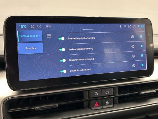 Jeep Avenger Summit 54 kWh LED | Climate | Cruise | LMV | Camera |  | 11 kW lader | Achteruitrijcamera | Apple... ActivLease financial lease