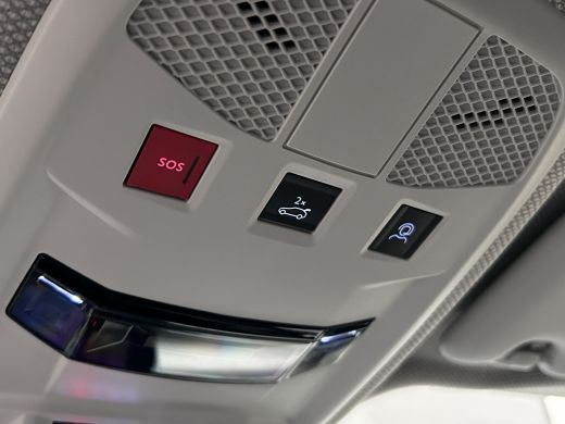 Jeep Avenger Summit 54 kWh LED | Climate | Cruise | LMV | Camera |  | 11 kW lader | Achteruitrijcamera | Apple... ActivLease financial lease