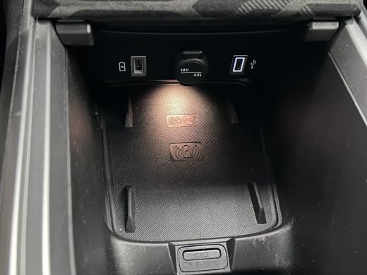 Jeep Avenger Summit 54 kWh LED | Climate | Cruise | LMV | Camera |  | 11 kW lader | Achteruitrijcamera | Apple... ActivLease financial lease