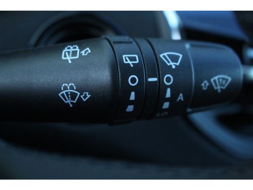 Jeep Compass 4xe 240 Plug-in Hybrid Electric Limited | Adapt. Cruise | Drive Assist | Navi | Camera | DAB | Ca... ActivLease financial lease