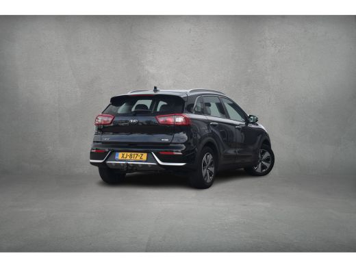 Kia Niro 1.6 GDi Hybrid ExecutiveLine | Trekhaak | Half Leer | Camera | CarPlay ActivLease financial lease
