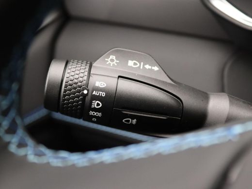 Lynk & Co 01 1.5 Plug-In Hybride 261PK Aut. Pano-Schuifdak, Keyless, Side Assist, Zwarte hemelbekleding, Stoel... ActivLease financial lease