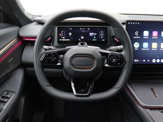 Lynk & Co 08 1.5 More 350PK Aut. Pano-Schuifdak, Matrix LED-Verlichting, Harman Kardon Audio, Keyless, Side As... ActivLease financial lease