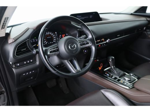 Mazda CX-30 2.0 e-SkyActiv-X M Hybrid Luxury | Trekhaak | Lederen bekleding | Elektr Stoel + Mem | Adaptive C... ActivLease financial lease