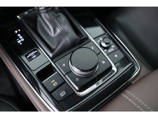 Mazda CX-30 2.0 e-SkyActiv-X M Hybrid Luxury | Trekhaak | Lederen bekleding | Elektr Stoel + Mem | Adaptive C... ActivLease financial lease