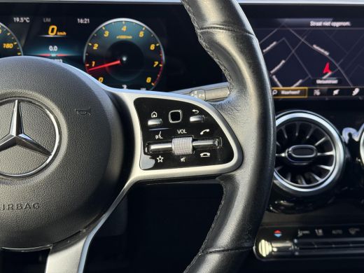 Mercedes-Benz GLB 200 Business Solution Luxury 7p. | Panorama | Leder | Memory | ActivLease financial lease