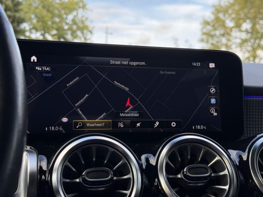 Mercedes-Benz GLB 200 Business Solution Luxury 7p. | Panorama | Leder | Memory | ActivLease financial lease