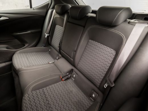 Opel Astra 1.4 Turbo Sport 150Pk Automaat (APPLE CARPLAY, GROOT NAVI, CLIMATE, LM VELGEN, SPORTSTOELEN, TREK... ActivLease financial lease