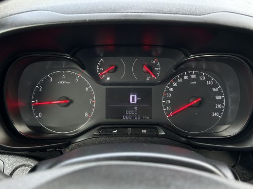 Opel Combo 1.5D 102 PK / L2H1 / 1e EIG. / 89.125 KM !! / INRICHTING / AIRCO / CRUISE / NAVI / APPLE CARPLAY ... ActivLease financial lease