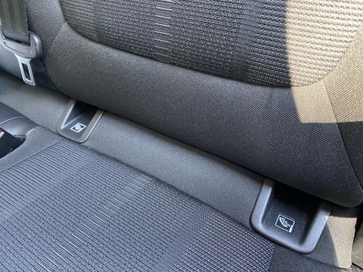 Opel Grandland 1.2 130PK TURBO LEVEL 4/GS-LINE AUTOMAAT | STUUR, STOEL &VOORRUITVERWARMING| AGR COMFORTSTOELEN| ... ActivLease financial lease