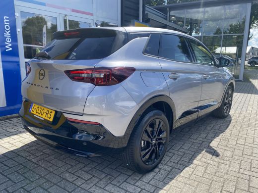 Opel Grandland 1.2 130PK TURBO LEVEL 4/GS-LINE AUTOMAAT | STUUR, STOEL &VOORRUITVERWARMING| AGR COMFORTSTOELEN| ... ActivLease financial lease