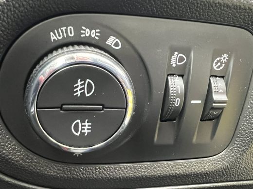 Opel Grandland X 1.2 130PK Turbo Innovation | KEYLESS ENTRY & START| CAMERA| NAVIGATIE| AGR-COMFORTSTOELEN| PARKEE... ActivLease financial lease