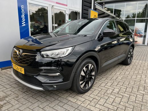 Opel Grandland X 1.2 130PK Turbo Innovation | KEYLESS ENTRY & START| CAMERA| NAVIGATIE| AGR-COMFORTSTOELEN| PARKEE... ActivLease financial lease
