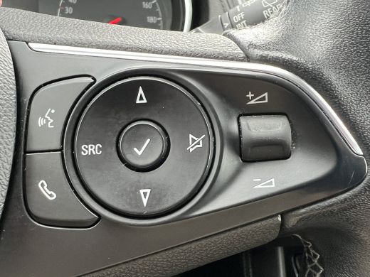 Opel Grandland X 1.2 130PK Turbo Innovation | KEYLESS ENTRY & START| CAMERA| NAVIGATIE| AGR-COMFORTSTOELEN| PARKEE... ActivLease financial lease