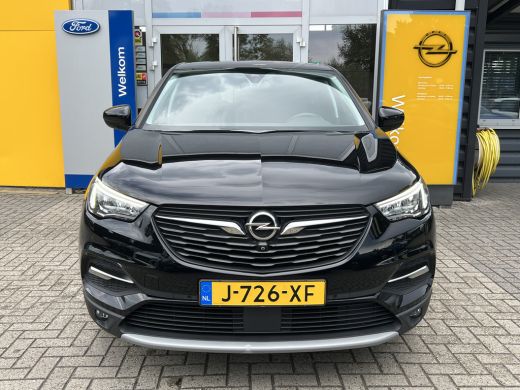 Opel Grandland X 1.2 130PK Turbo Innovation | KEYLESS ENTRY & START| CAMERA| NAVIGATIE| AGR-COMFORTSTOELEN| PARKEE... ActivLease financial lease
