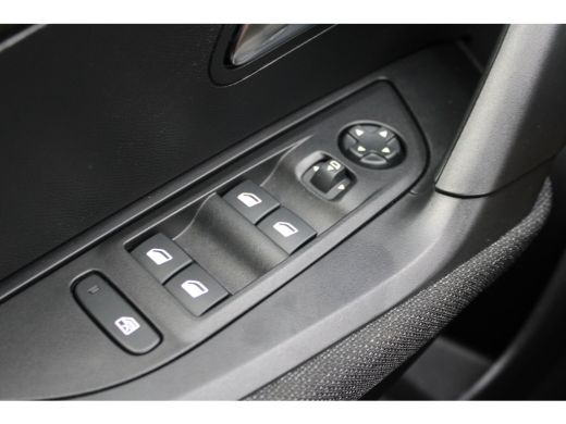 Peugeot 2008 1.2 Hybride 136 Style Automatische Airco | Android Auto/Apple Carplay | Cruise Control ActivLease financial lease