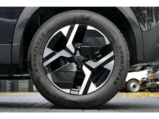 Peugeot 2008 1.2 PureTech 130 GT / NAVI / ALCANTARA / PDC / CLIMA / 17"LMV / CAMERA V+A / KEYLESS / MASSAGESTO... ActivLease financial lease