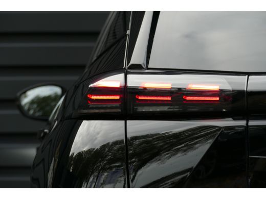 Peugeot 2008 1.2 PureTech 130 GT / NAVI / ALCANTARA / PDC / CLIMA / 17"LMV / CAMERA V+A / KEYLESS / MASSAGESTO... ActivLease financial lease