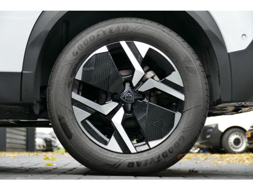 Peugeot 2008 1.2 PureTech 130 GT / NAVI / ALCANTARA / PDC / CLIMA / 17"LMV / CAMERA V+A / KEYLESS / MASSAGESTO... ActivLease financial lease