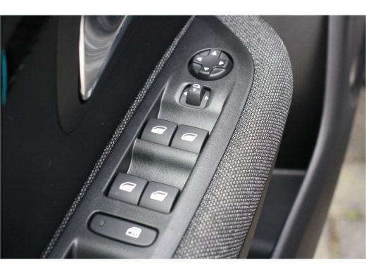 Peugeot 208 1.2 PURETECH 75PK STYLE / NAVI / AIRCO / LED / PDC / 16" LMV / CAMERA / DIRECT LEVERBAAR / €4.276... ActivLease financial lease