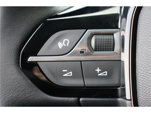 Peugeot 208 1.2 PURETECH 75PK STYLE / NAVI / AIRCO / LED / PDC / 16" LMV / CAMERA / DIRECT LEVERBAAR / €4.276... ActivLease financial lease